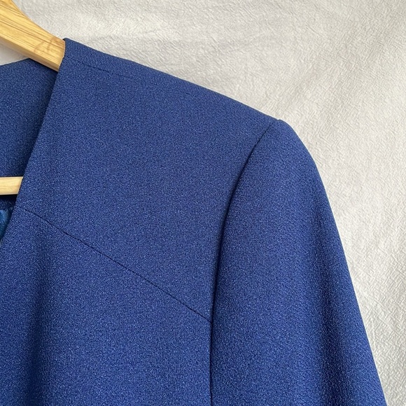 Forever21 Cropped Blazer Navy Blue - Picture 2 of 5